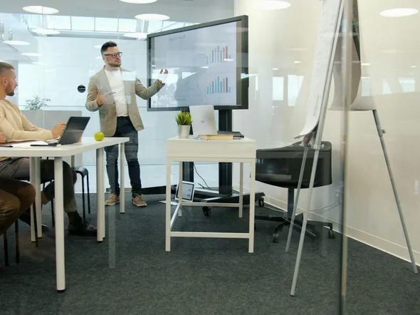 logistics-linkedin-marketing.jpg